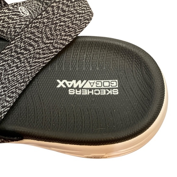 Skechers Gogamax Sandals Womens 8 Black Slip On Comfort Vacation Walking Stretch - Picture 9 of 10